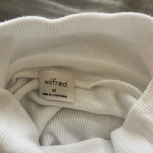 Wilfred Cropped Mock Neck - Picture 2 of 2